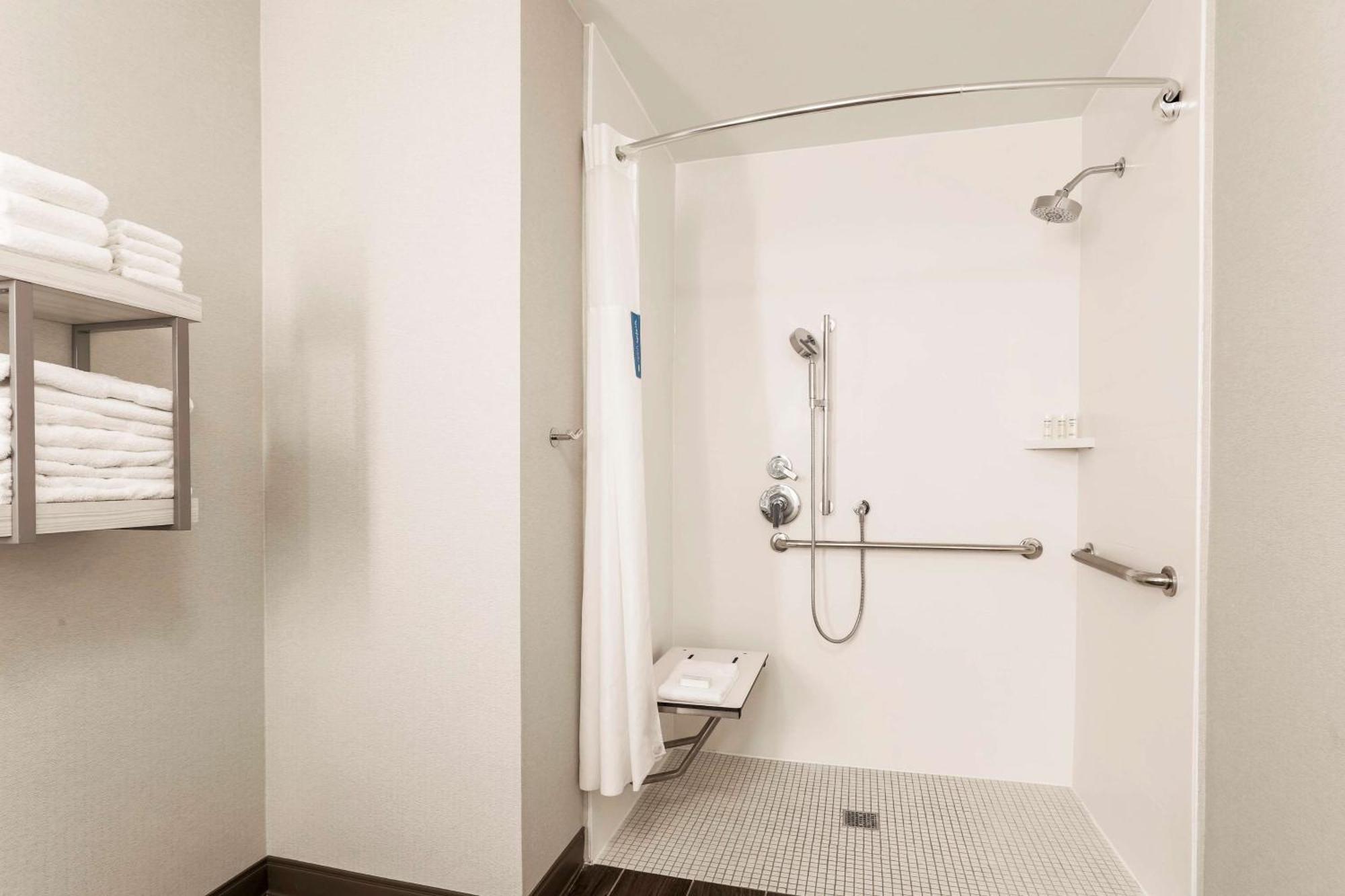 Hampton Inn & Suites Windsor-Sonoma Wine Country Εξωτερικό φωτογραφία