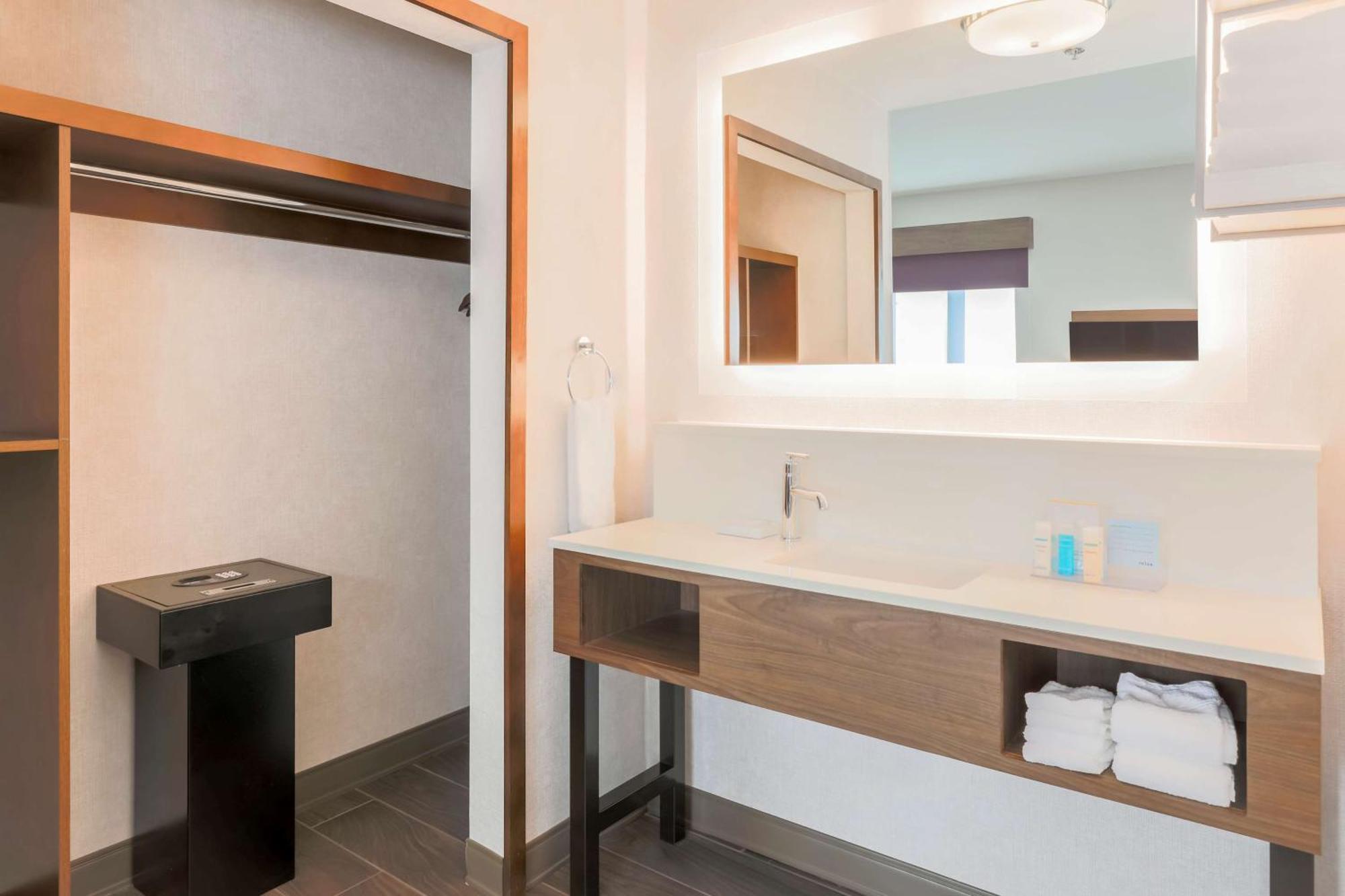 Hampton Inn & Suites Windsor-Sonoma Wine Country Εξωτερικό φωτογραφία