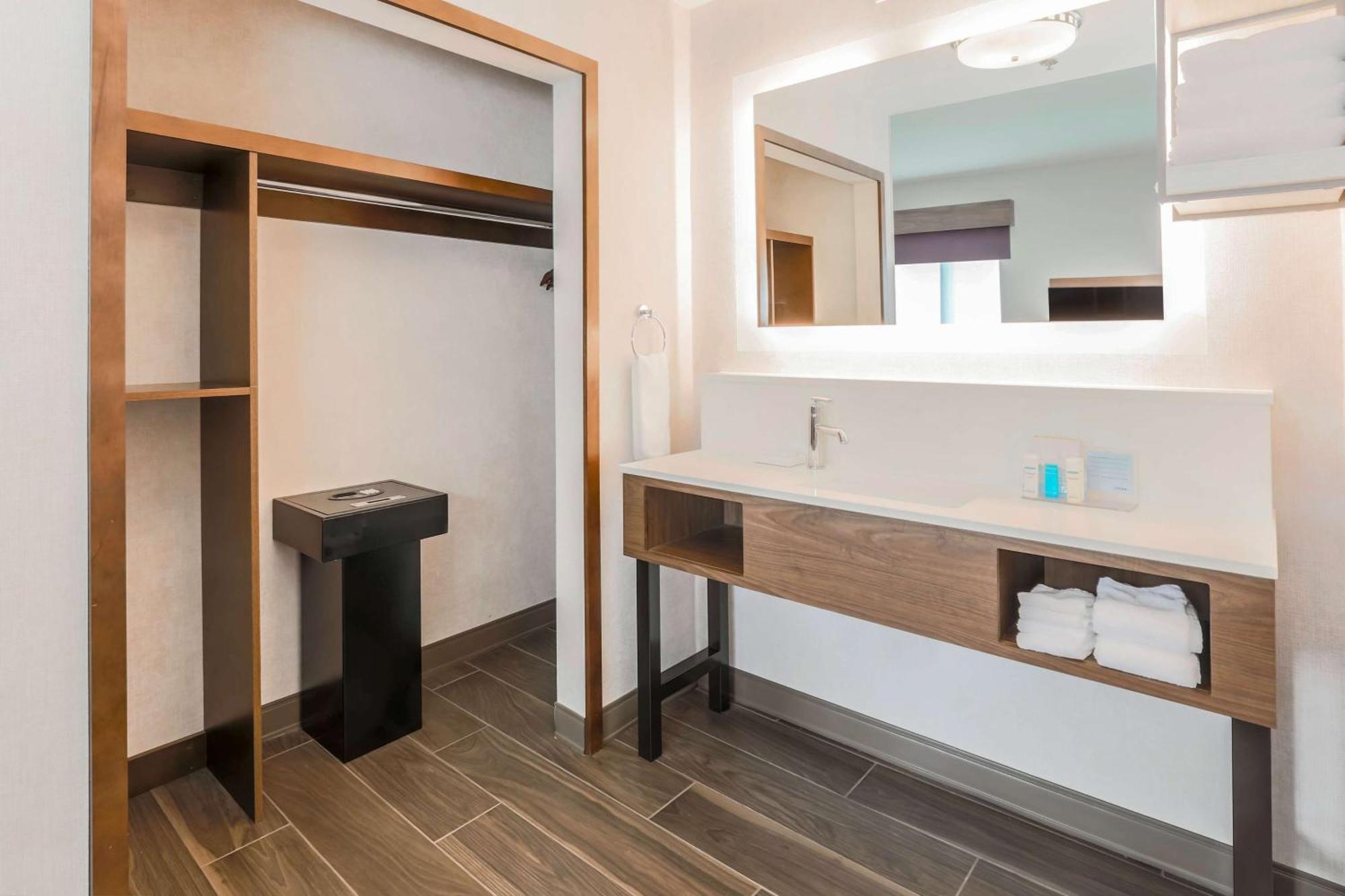 Hampton Inn & Suites Windsor-Sonoma Wine Country Εξωτερικό φωτογραφία