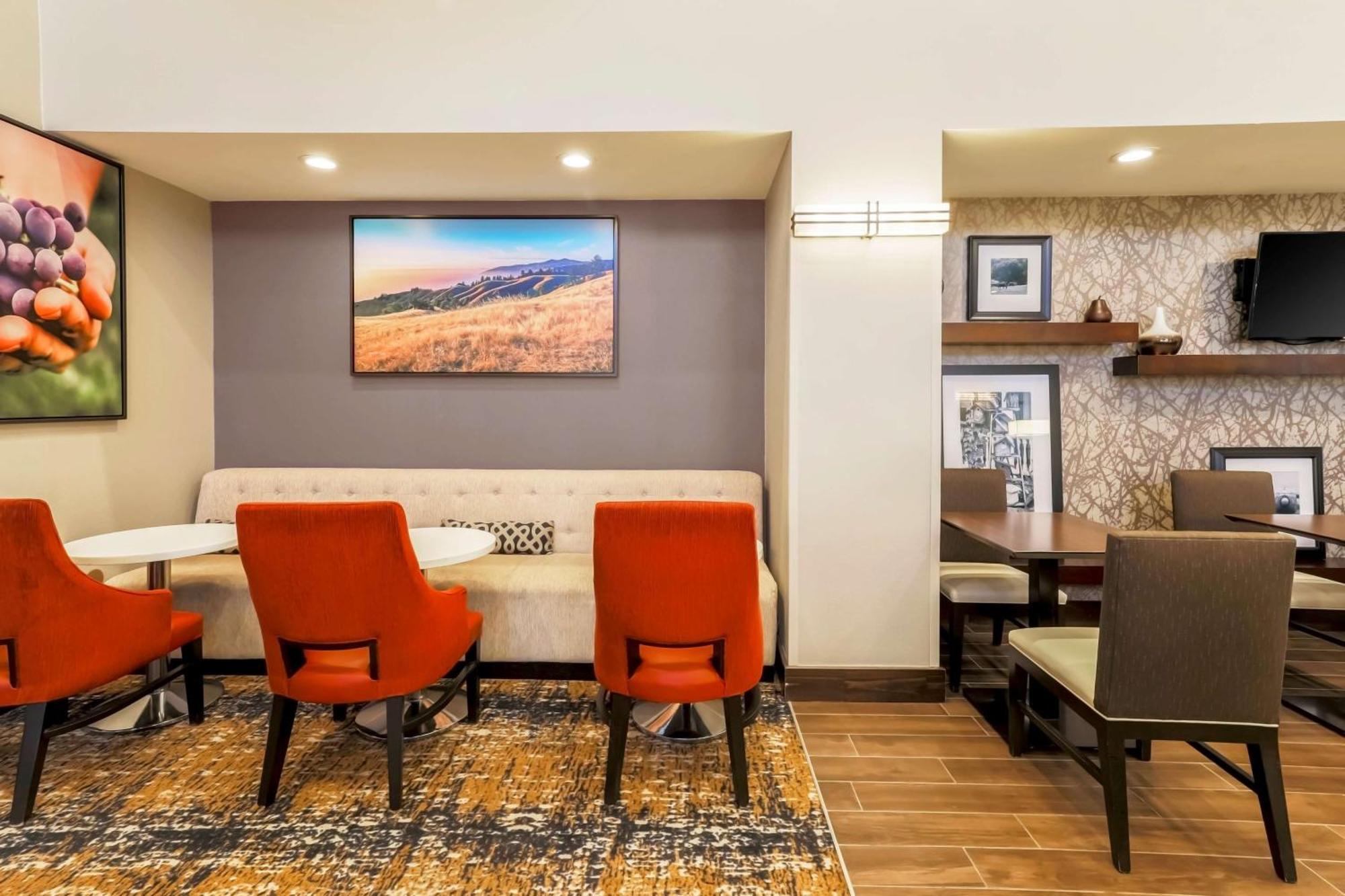 Hampton Inn & Suites Windsor-Sonoma Wine Country Εξωτερικό φωτογραφία